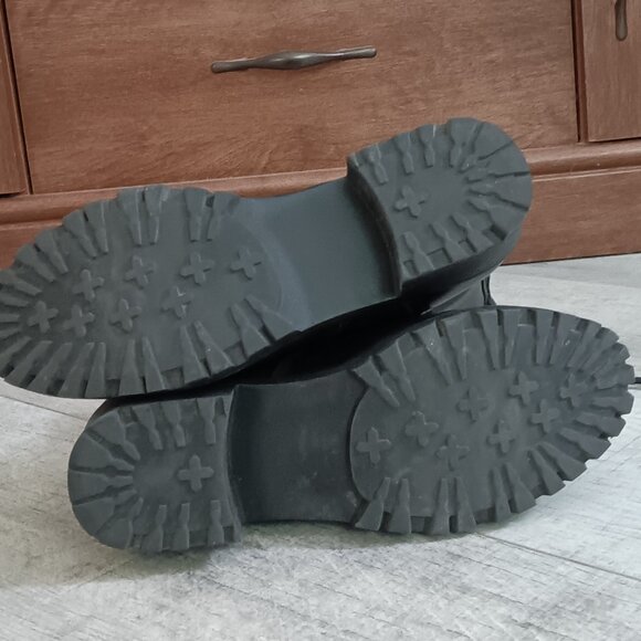 True Craft Raylee Black Mid-Heel Ankle Combat Boots - Picture 9 of 11